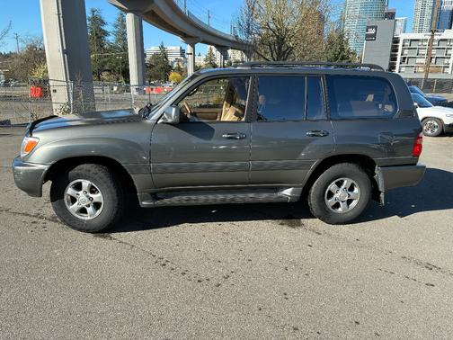 Gray 2002 Toyota Land Cruiser Base