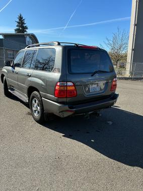 Gray 2002 Toyota Land Cruiser Base