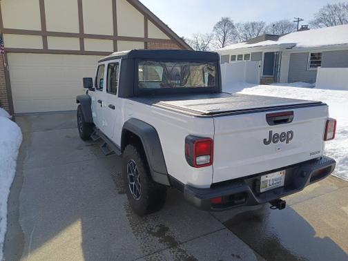 2021 Jeep Gladiator Sport