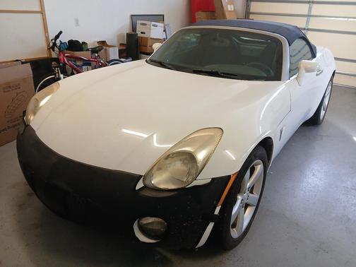 White 2008 Pontiac Solstice Base