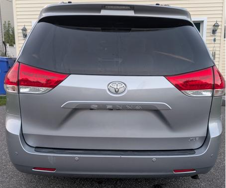 2013 Toyota Sienna XLE