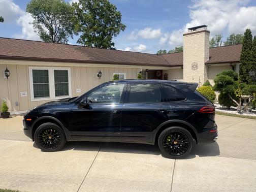 2017 Porsche Cayenne E-Hybrid S