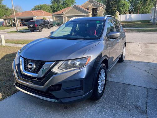 2017 Nissan Rogue SV