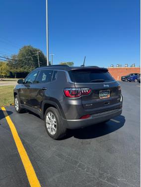 2024 Jeep Compass Latitude Lux