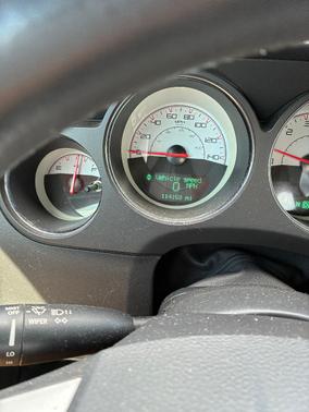White 2014 Dodge Challenger SXT