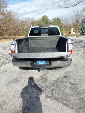 Silver 2017 Nissan Titan SV