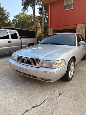 Silver 2007 Mercury Grand Marquis LS