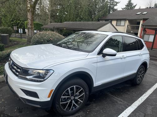 White 2021 Volkswagen Tiguan 2.0T SE