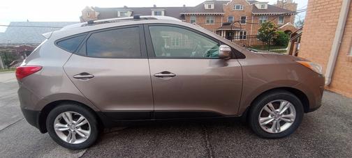 Brown 2012 Hyundai TUCSON GLS