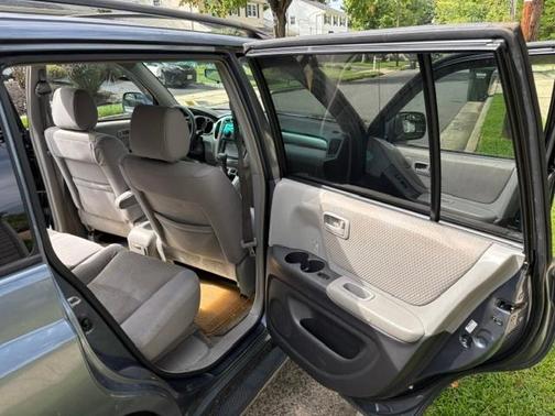 Blue 2005 Toyota Highlander Base