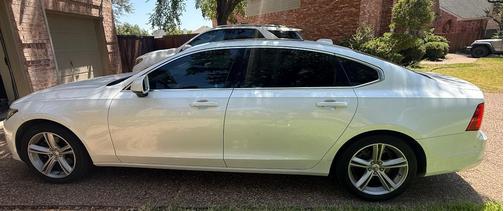 White 2018 Volvo S90 T5 Momentum