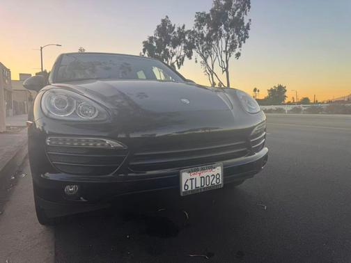 Black 2012 Porsche Cayenne Cayenne