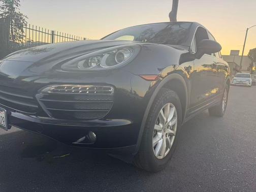 Black 2012 Porsche Cayenne Cayenne
