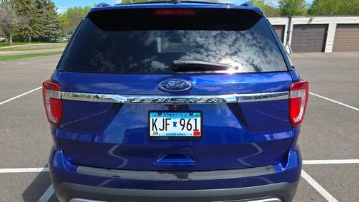Blue 2016 Ford Explorer Limited