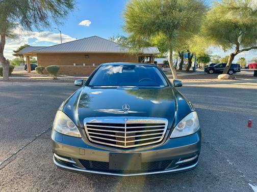 2010 Mercedes-Benz S-Class S 550