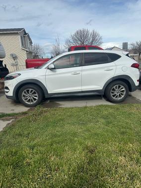 2018 Hyundai TUCSON SE