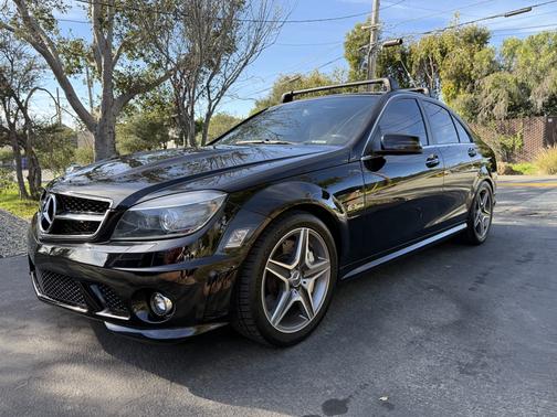 2010 Mercedes-Benz C-Class C 63 AMG