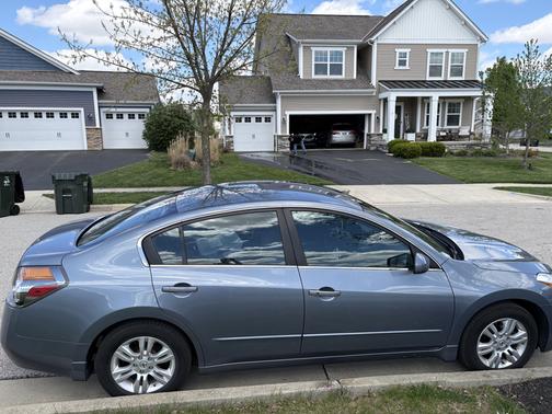 Gray 2012 Nissan Altima 2.5 S
