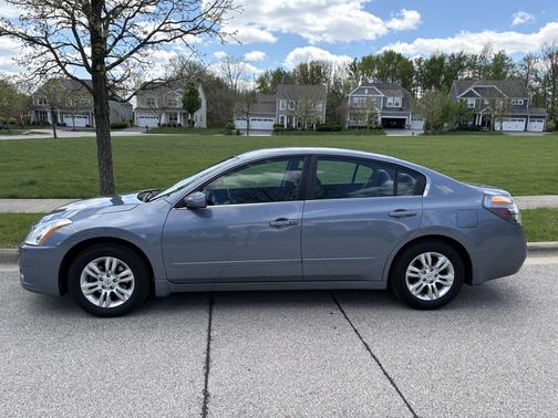 Gray 2012 Nissan Altima 2.5 S