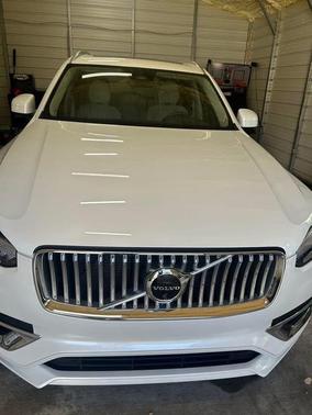 White 2024 Volvo XC90 B6 Plus Bright Theme 7 Passenger