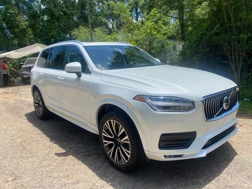 White 2024 Volvo XC90 B6 Plus Bright Theme 7 Passenger