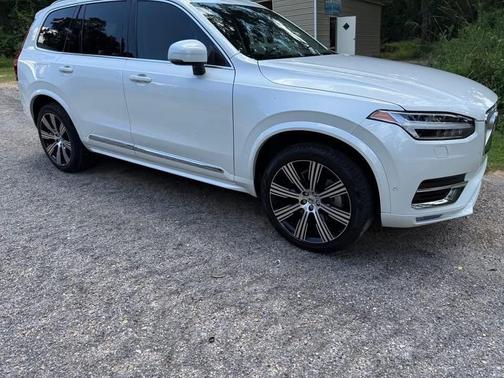 White 2024 Volvo XC90 B6 Plus Bright Theme 7 Passenger