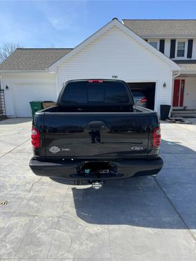 2001 Ford F-150 Harley-Davidson Crew Cab
