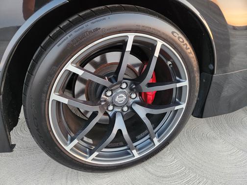 2017 Nissan 370Z NISMO