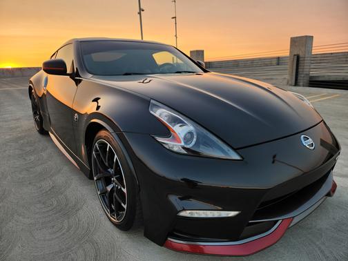2017 Nissan 370Z NISMO