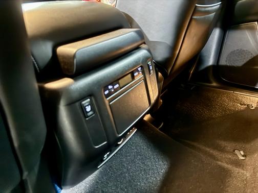 Blue 2017 INFINITI QX80 Base