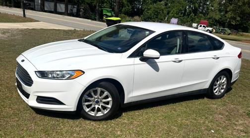 White 2016 Ford Fusion S