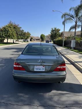 2004 Lexus LS 430 Base