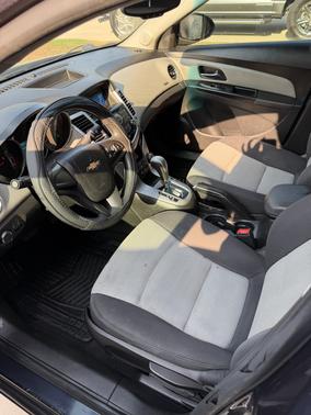 Blue 2014 Chevrolet Cruze LS
