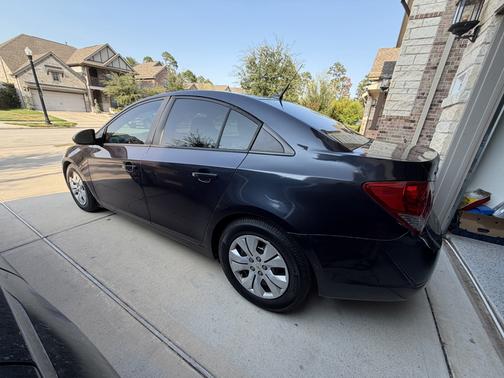 Blue 2014 Chevrolet Cruze LS