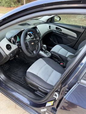 Blue 2014 Chevrolet Cruze LS