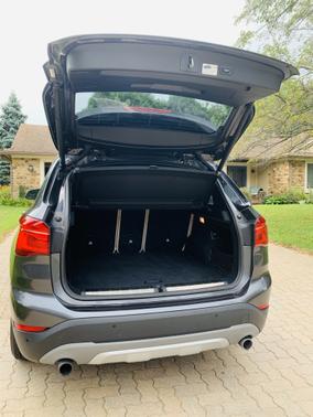 Photo 5 of 9 of 2016 BMW X1 xDrive 28i