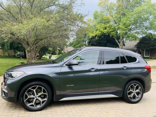 Photo 1 of 9 of 2016 BMW X1 xDrive 28i