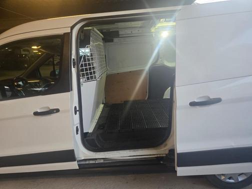 White 2018 Ford Transit Connect XL