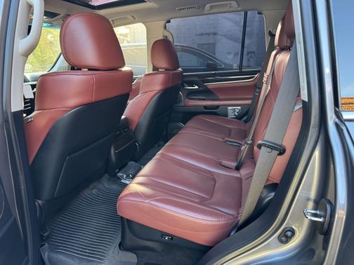 2019 Lexus LX 570 Three-Row