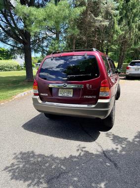 Red 2004 Mazda Tribute LX V6