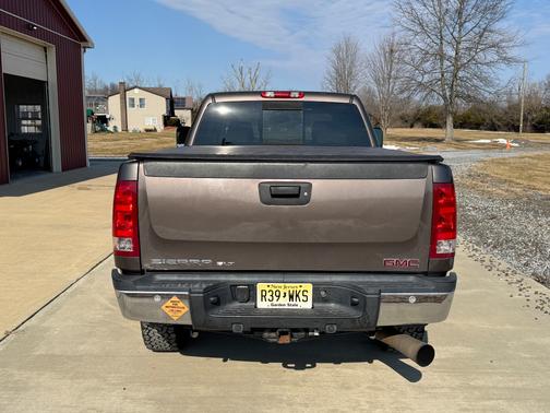 2007 GMC Sierra 2500 SLT H/D Crew Cab