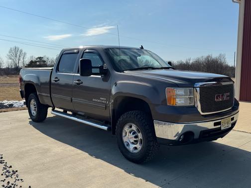 2007 GMC Sierra 2500 SLT H/D Crew Cab