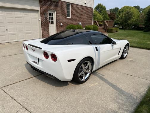 2005 Chevrolet Corvette Base