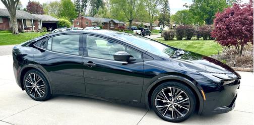 Black 2024 Toyota Prius XLE