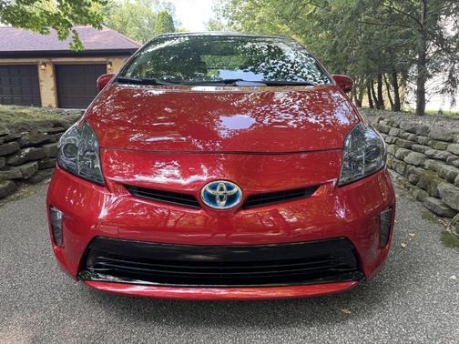 Red 2015 Toyota Prius Four