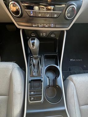 Gray 2016 Hyundai TUCSON SE