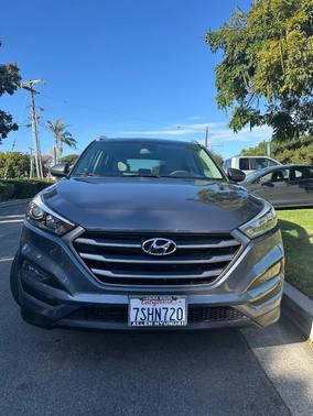 Gray 2016 Hyundai TUCSON SE