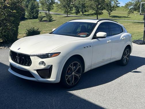White 2019 Maserati Levante GTS