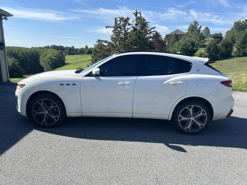 White 2019 Maserati Levante GTS