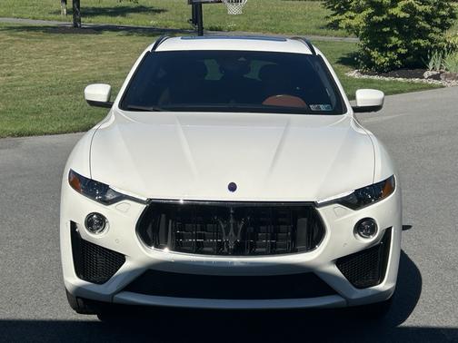 White 2019 Maserati Levante GTS